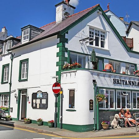 The Britannia Coaching Inn Абердайфі Екстер'єр фото
